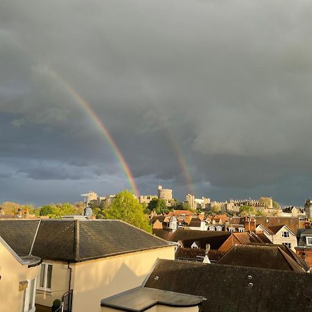 Top Floor En-Suite Double Bedrooms With Great View Of Windsor Castle & Free Parking المظهر الخارجي الصورة