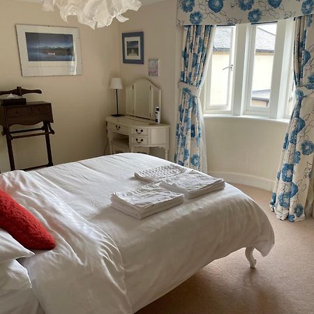 Top Floor En-Suite Double Bedrooms With Great View Of Windsor Castle & Free Parking المظهر الخارجي الصورة
