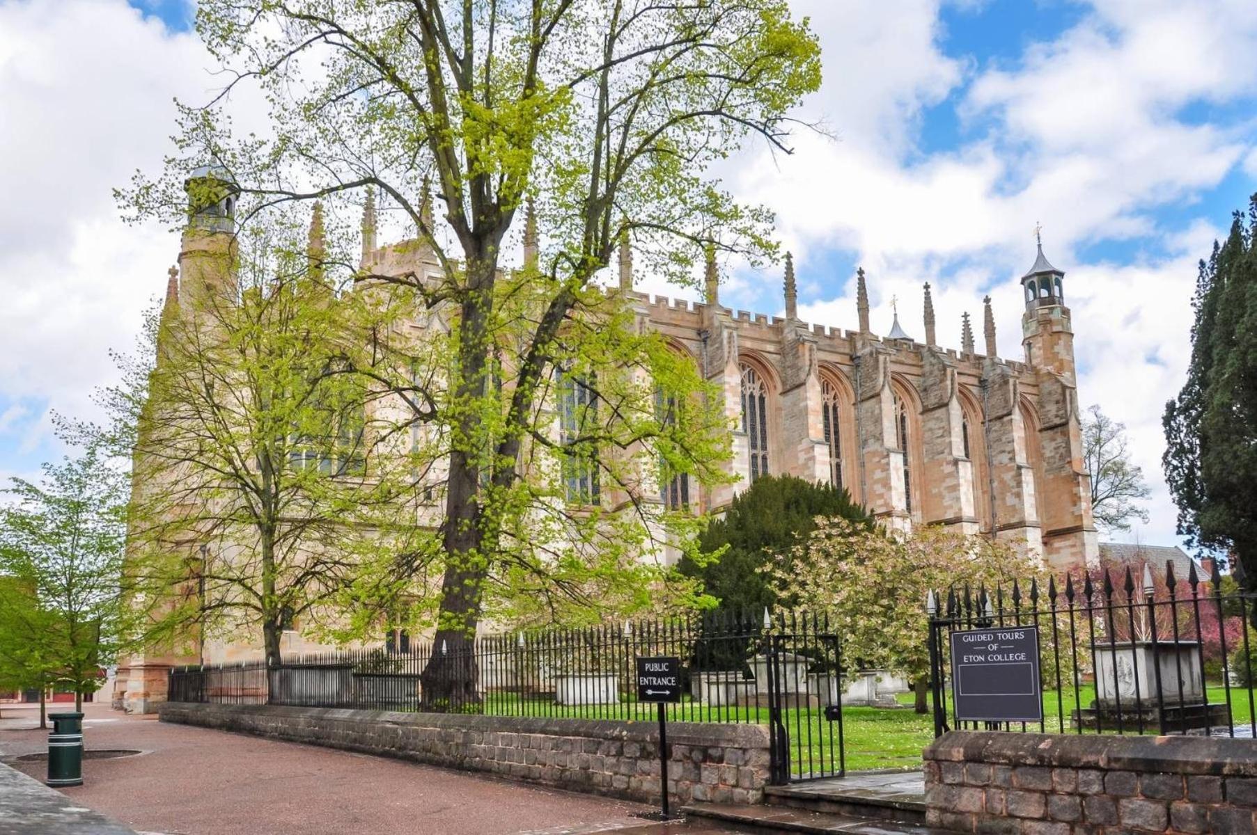 Top Floor En-Suite Double Bedrooms With Great View Of Windsor Castle & Free Parking المظهر الخارجي الصورة